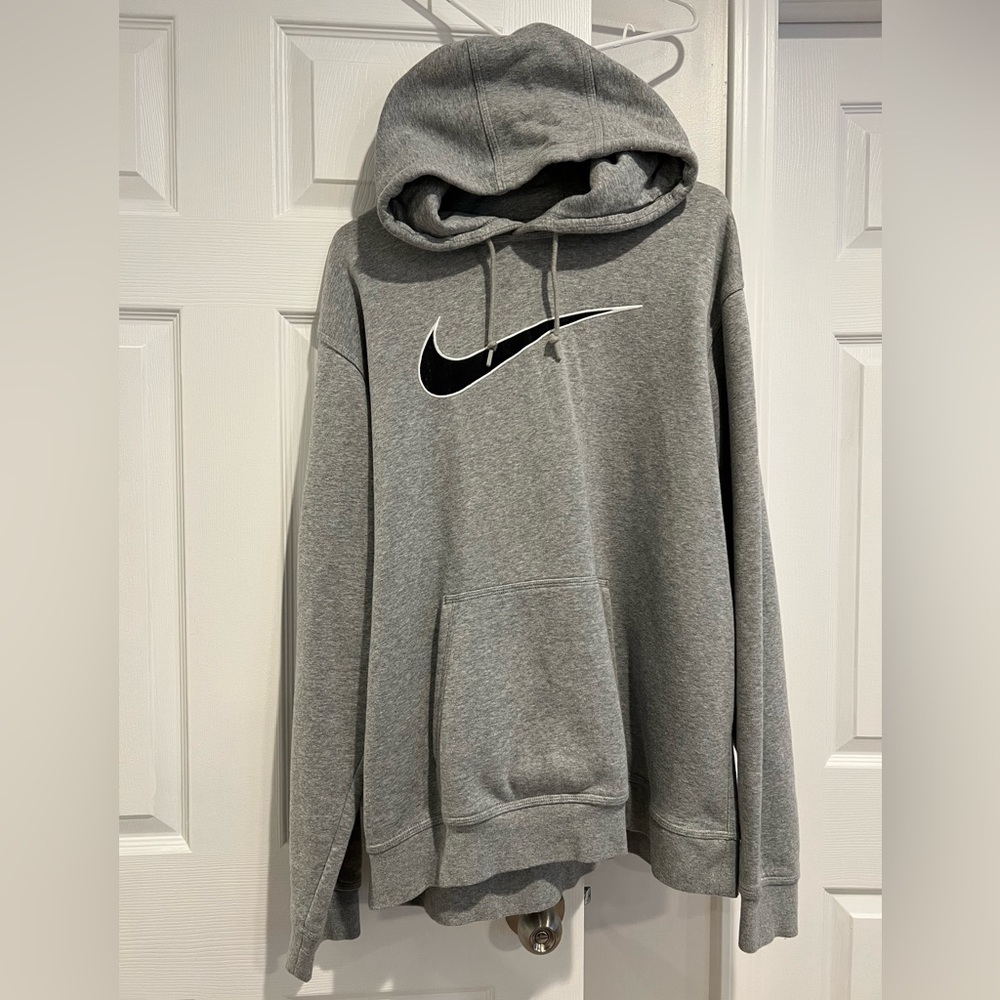 Men’s Nike XXL Tall hoodie.  Worn once!